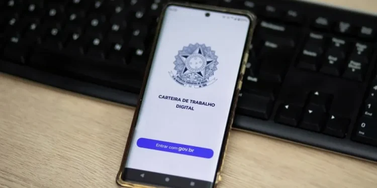 Motta diz que fim da escala 6×1 será debatida por meio de PEC