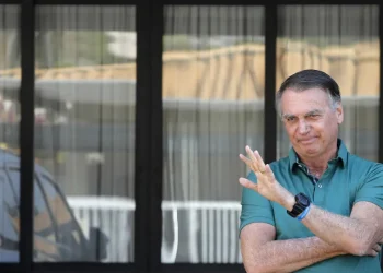 Defesa de Bolsonaro foca redução improvável de penas e sinaliza novo recurso no STF