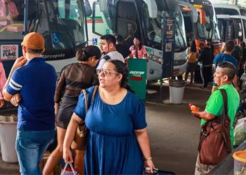 Mais de 20 mil pessoas devem deixar a cidade durante o feriado prolongado