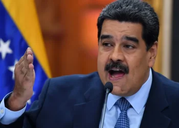 Trump diz não considerar ataques dentro da Venezuela após pressão sobre Maduro