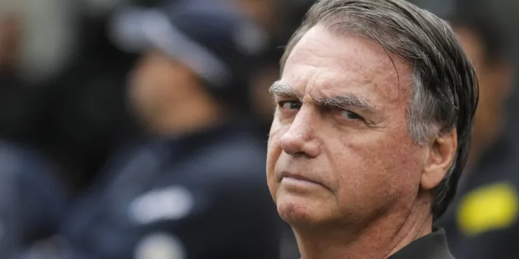 Bolsonaro acredita que será mandado para a Papuda, diz site