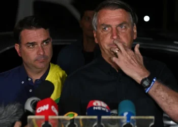 Bolsonaro terá direito à ‘saidinha’ no Natal? O que diz a lei atualizada