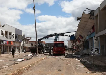 Deputados do PR votam auxílio de R$ 50 mil a famílias com casas destruídas por tornado