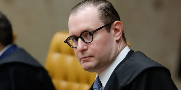 Golpe: Zanin vota e soma 2 votos para condenar núcleo de desinformação