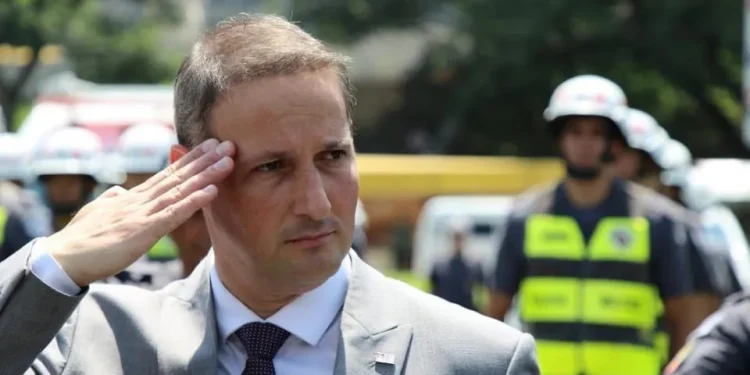 Governo vê tiro no pé da direita em ataque à PF no PL antifacção e celebra recuo de Derrite