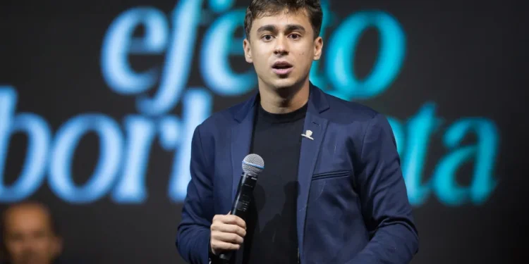 Justiça condena Nikolas Ferreira a pagar R$ 40 mil por chamar mulher trans de homem