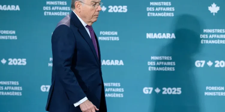 Mauro Vieira encontra chefe da diplomacia de Trump e diz que enviou proposta aos EUA