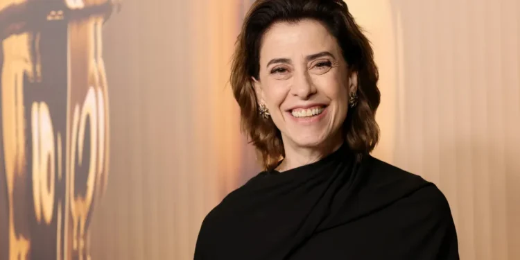 ‘Medo da ruína acompanhou a minha mãe’, diz Fernanda Torres sobre dinheiro