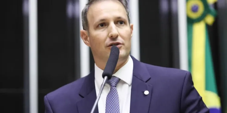 Motta anuncia Derrite como relator do projeto antifacção