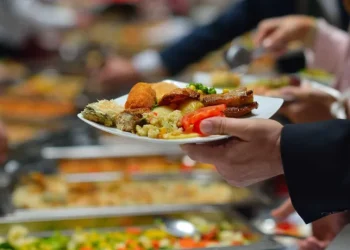 Novo marco do Brasil para vales-refeição e alimentação derruba ações de empresas francesas