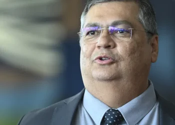 PF analisa emendas de 92 políticos por ordem de Dino e pode abrir novos inquéritos