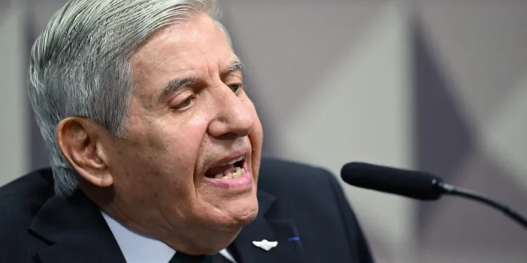 PGR concorda com prisão domiciliar para Augusto Heleno