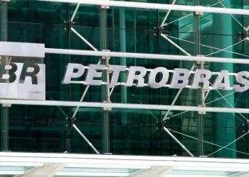 Petrobras reduz em 1,7% preço do gás natural para distribuidoras