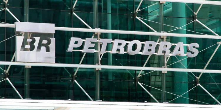 Petrobras reduz em 1,7% preço do gás natural para distribuidoras