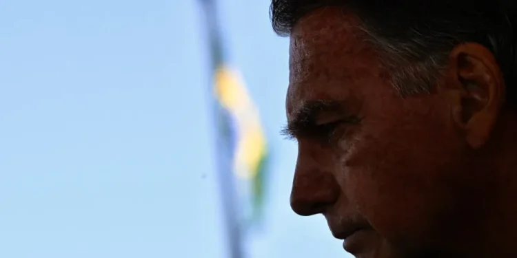 Primeira Turma do STF tem maioria para rejeitar recurso de Bolsonaro na trama golpista