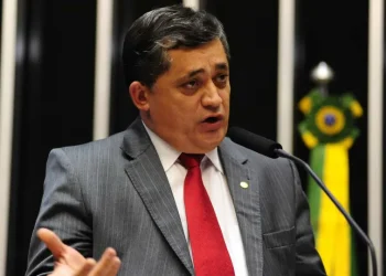 Rompimento entre Motta e Lindbergh não é crise com governo, diz líder