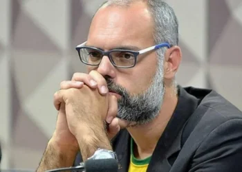 STJ mantém condenação de Allan dos Santos por calúnia em caso ‘Queermuseu’