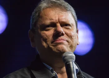 Tarcísio diz não se opor a prisão perpétua no Brasil