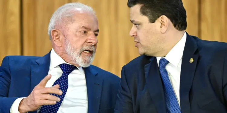 Alcolumbre vê interferência do governo Lula e defende prazo acelerado para Messias