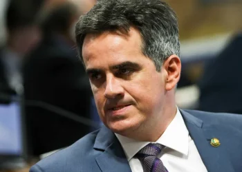 Flávio é meu amigo, mas política não se faz só com amizade, diz Ciro Nogueira