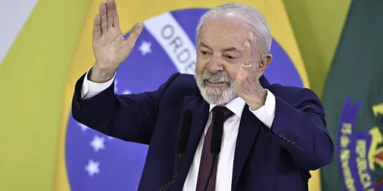 Lula saúda vitória da democracia brasileira sobre tarifas de Trump