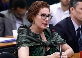 Primeira Turma do STF tem maioria para confirmar cassação de Zambelli