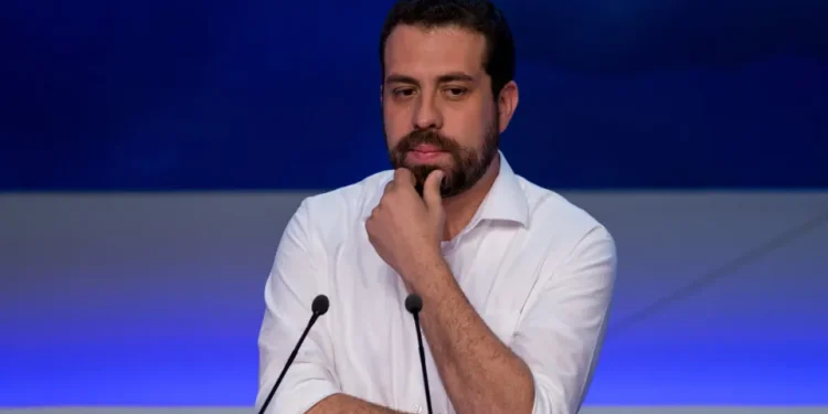 Boulos acredita que fim da escala 6×1 pode ser aprovado neste semestre