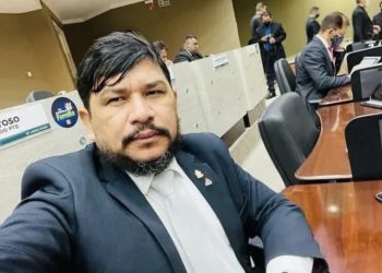 Com aval de David Reis, Câmara Municipal nomeia gestora administrativa interina no gabinete do vereador Bual