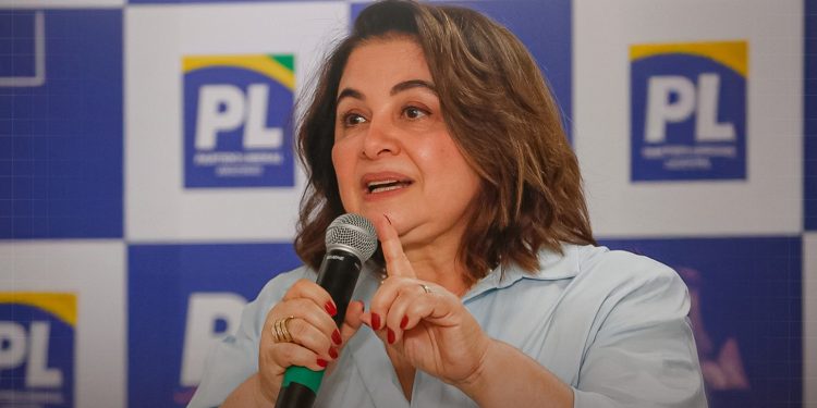 Maria do Carmo rebate especulações e diz que segue projeto independente para 2026