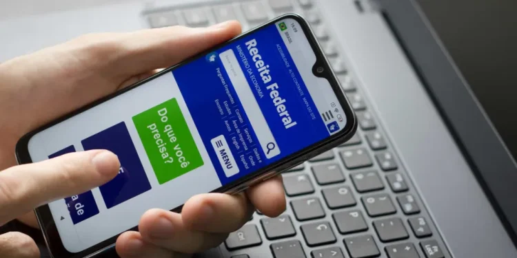 Investigação da Receita vê indícios de que servidor entregou dados sigilosos a terceiros