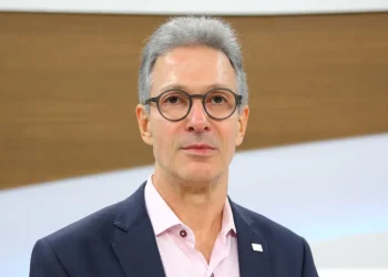 ‘Levarei a minha pré-candidatura até o final’, afirma Romeu Zema