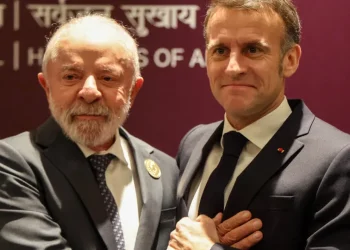 Lula e Macron tratam de defesa, ciência e tecnologia e comércio