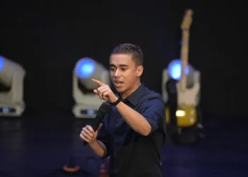 Nikolas Ferreira diz que acionará MP contra Lula; Rogério Marinho prepara ação