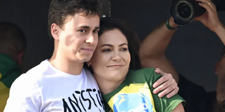 Nikolas diz que Michelle não têm amnésia e que Eduardo ‘não está bem’