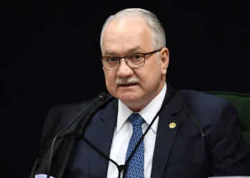 Fachin rebate relatório de comissão do Congresso dos EUA e defende decisões de Moraes