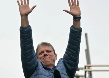 Tarcísio diz que Kassab tem opiniões próprias e que apoio a Bolsonaro não é submissão