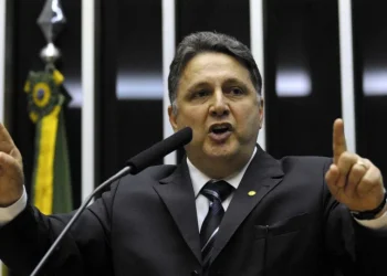 STF anula condenação Anthony Garotinho pela Justiça Eleitoral