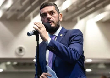 TSE determina cassação imediata de mandato de Rodrigo Bacellar, presidente da Alerj