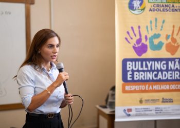 No Dia de Combate ao Bullying, deputada alerta para violência persistente nas escolas
