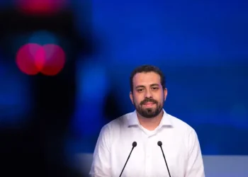 Boulos amplia espaço como conselheiro de Lula após saída de ministros da ‘cozinha’ do Planalto