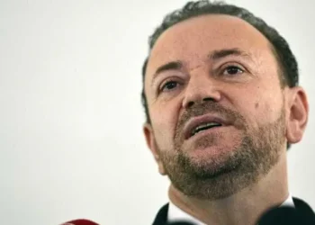 Cúpula do PT exclui polêmicas de encontro do partido para evitar desgaste de Lula na pré-campanha