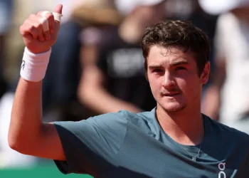 Fonseca vence mais uma e terá número 6 pela frente no ATP de Munique