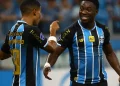 Grêmio sofre contra novato argentino, mas marca no fim e vence 1ª na Sul-Americana